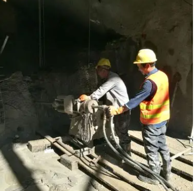 海勃湾水下抗分散灌浆料特点 水下不分散注浆料介绍