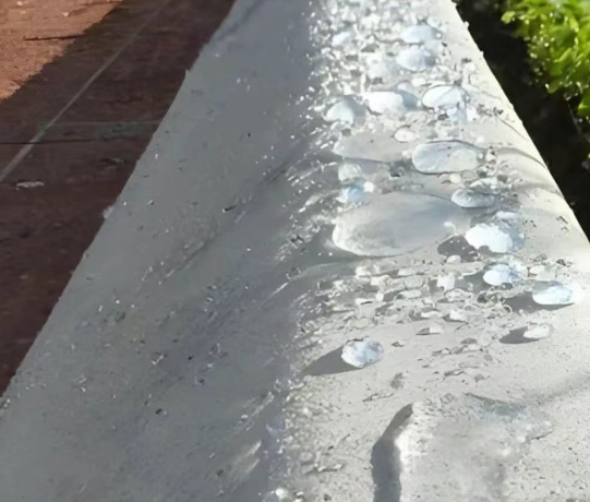 海勃湾硅烷浸渍涂料在混凝土保护中的应用